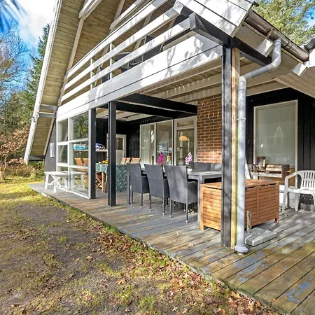 Holiday home Poul - 1-9km From The Sea By Interhome Blavand